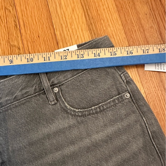 PacSun  Gray Asymmetrical Waistband Vintage Cut Off Denim Shorts(a1 - Picture 15 of 15